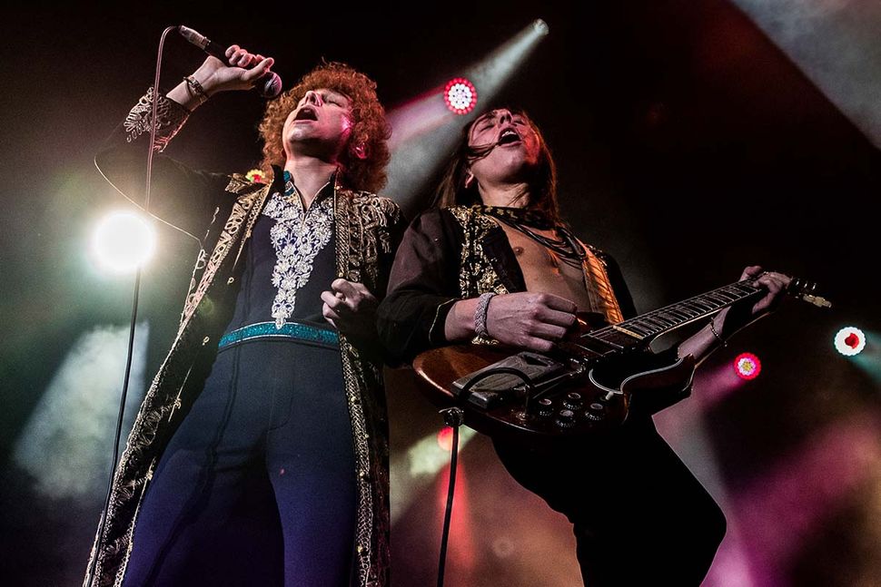 Greta Van Fleet's Jake Kiszka “I work very hard to articulate chords