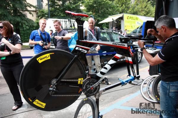 Ryder Hesjedal (Garmin-Barracuda) put in the time trial of his life aboard a Cerv&eacute;lo P5 like this one, piloted by teammate Alex Rasmussen.