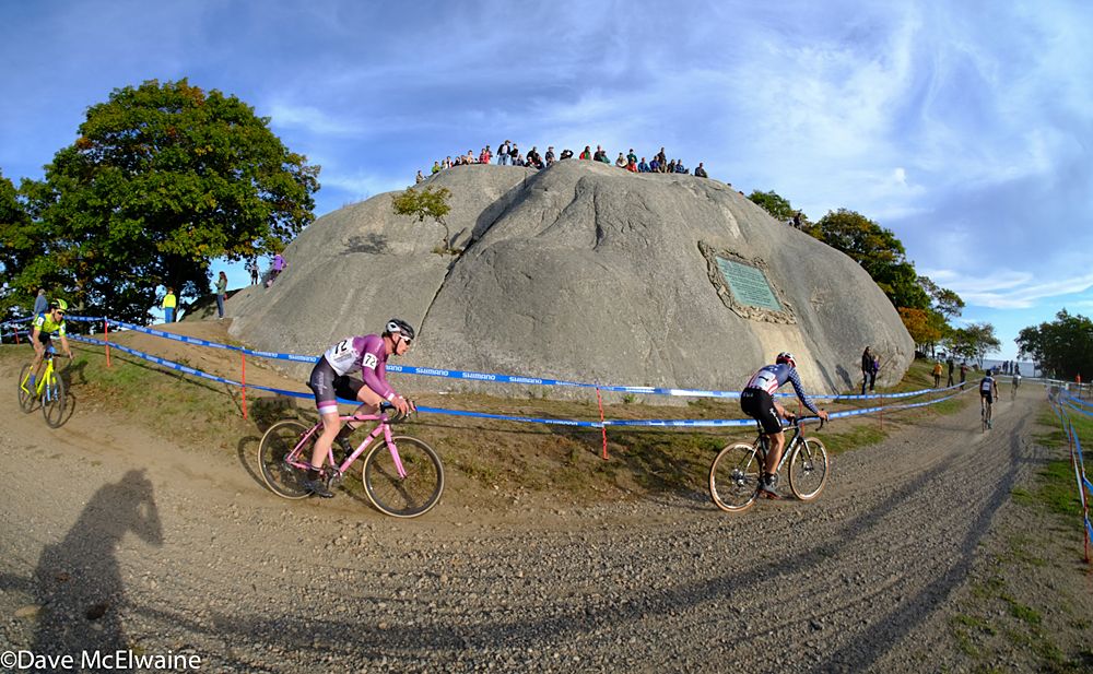 Jeremy Powers (Aspire Racing) and Peter Goguen (Race CF) racing past the big rock in Stage Fort Park