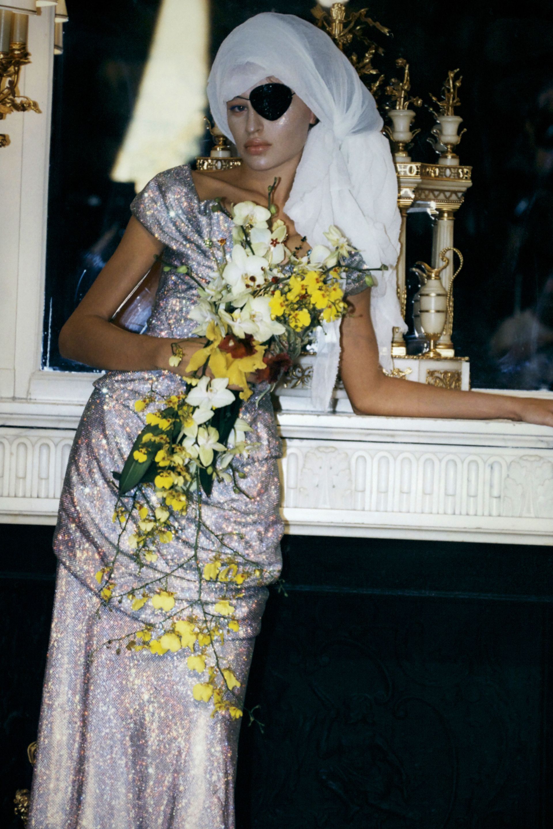 hnFugAntWkCYLEDycN8aCi-320-80 The Most Iconic and Unforgettable Fashion Week Collections