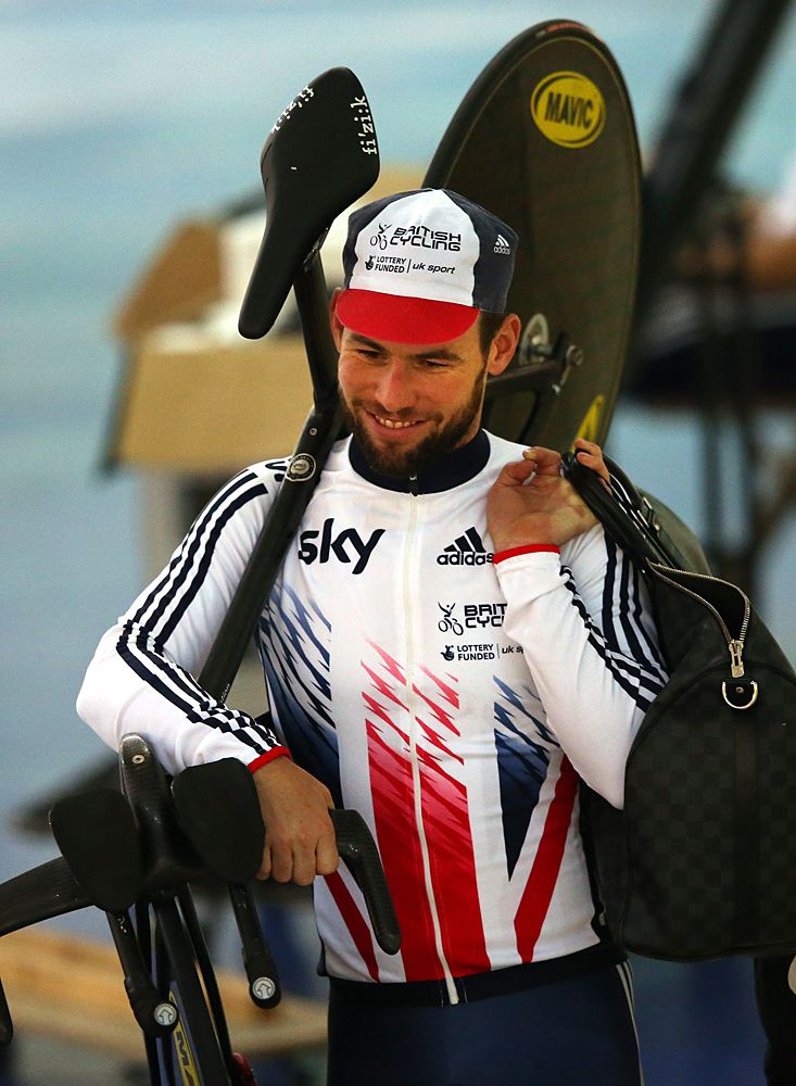 Mark Cavendish back in the swing on the track