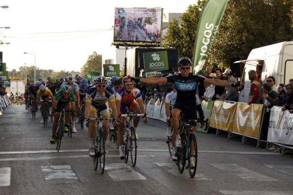 Edvald Boasson Hagen (Sky) wins stage 2 at the Volta ao Algarve.