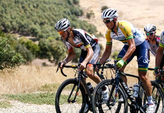 Gillett tnjoying a chat with Simon Gerrans (Orica-GreenEdge)