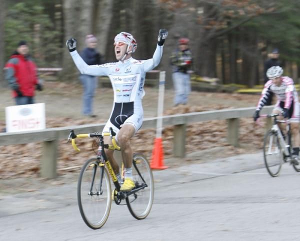 Adam Myerson&rsquo;s win brought him within a break of the series lead.