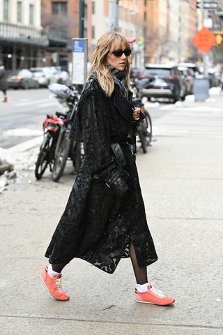 Suki Waterhouse Kurt Geiger trainers