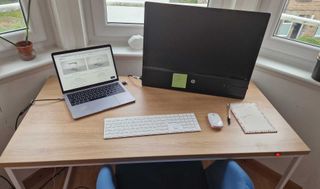 An Ökoform Miniöko Heated Desk in a home office