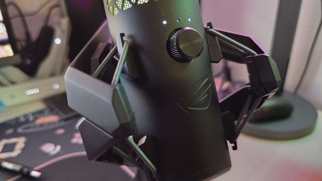 Asus ROG Carnyx microphone