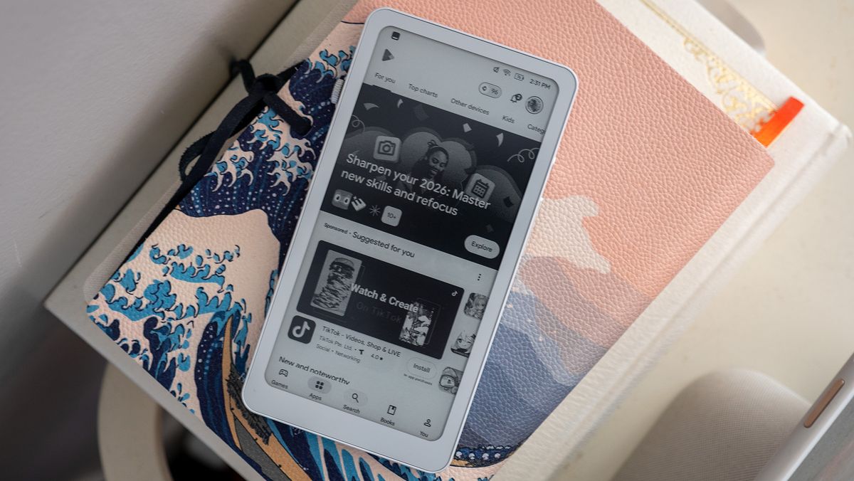 The Google Play Store on the DuRoBo Krono