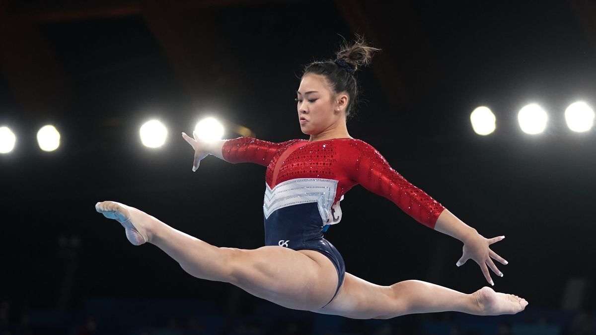 Who Is Sunisa Lee, the Olympic Gymnast Set to Be a Household Name? | Marie  Claire