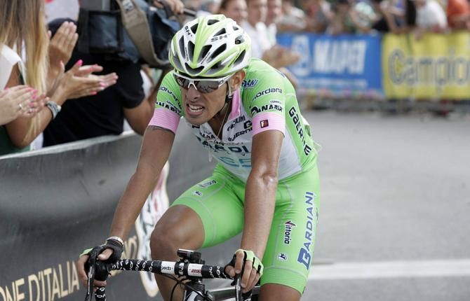 Francesco Bongiorno (Bardiani) rides to second place