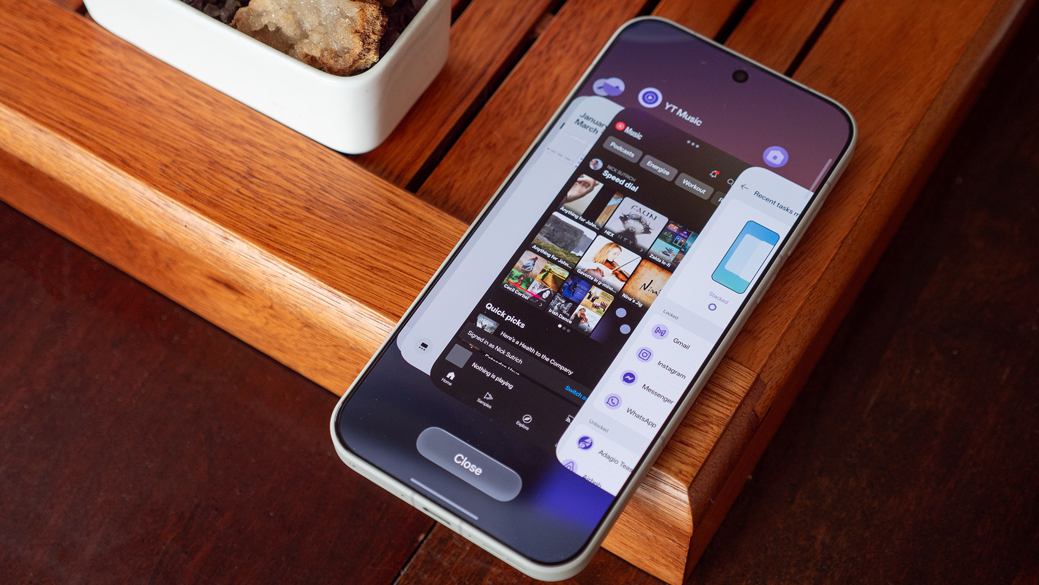 The stacked default multitasking UI on Oxygen OS 16 on a  OnePlus 15