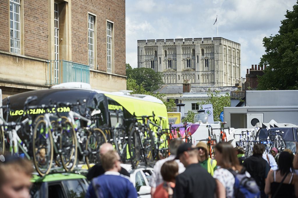 The race party stuffed itself into Norwich's narrow streets