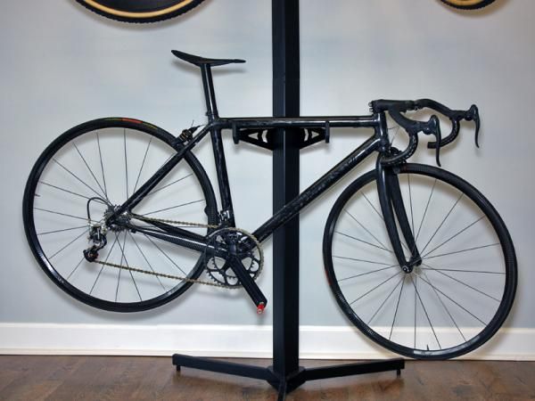 Fairwheel Bikes says this cost-no-object ultralight road bike project weighs just six pounds.