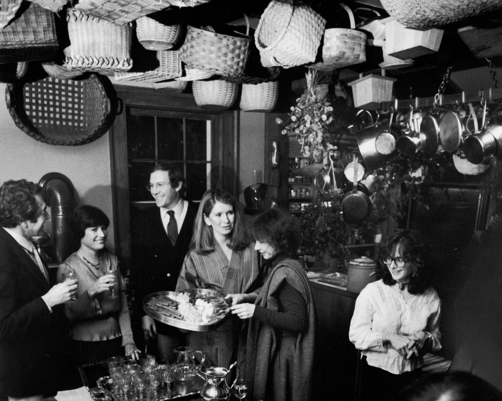 martha stewart in black and white in her kitchen