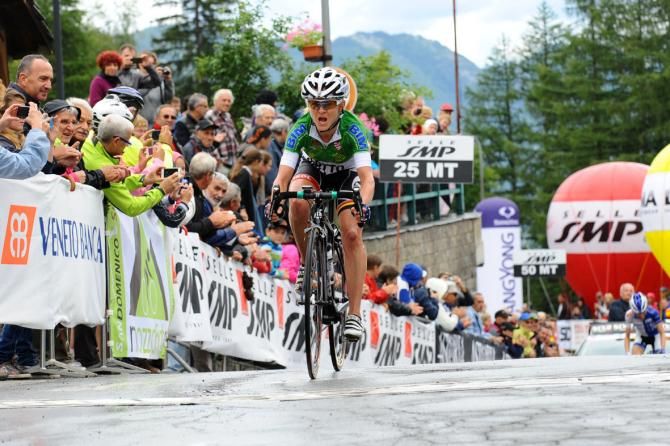 Emma Pooley (Lotto Belisol Ladies) wins stage 8 atop San Domenico di Varzo