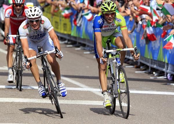 Danilo Di Luca pips Moreno Moser for second place