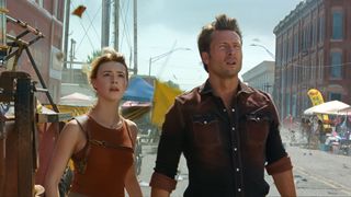 Daisy Edgar-Jones and Glen Powell in Twisters