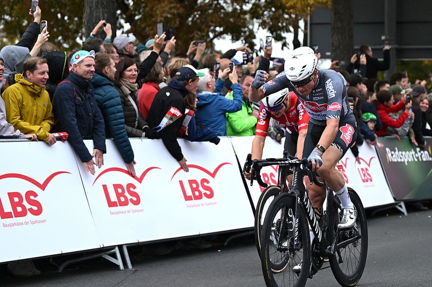 MUNSTER, GERMANY - OCTOBER 03: Jasper Philipsen of Belgium and Team Alpecin - Deceuninck celebrates at finish line as race winner during the 19th Sparkassen Munsterland Giro 2025 a 192km one day race from Stromberg to Munster on October 03, 2025 in Munster, Germany. (Photo by Christian Kaspar-Bartke/Getty Images)