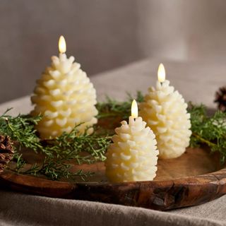 Flameless Pine Cone Candle