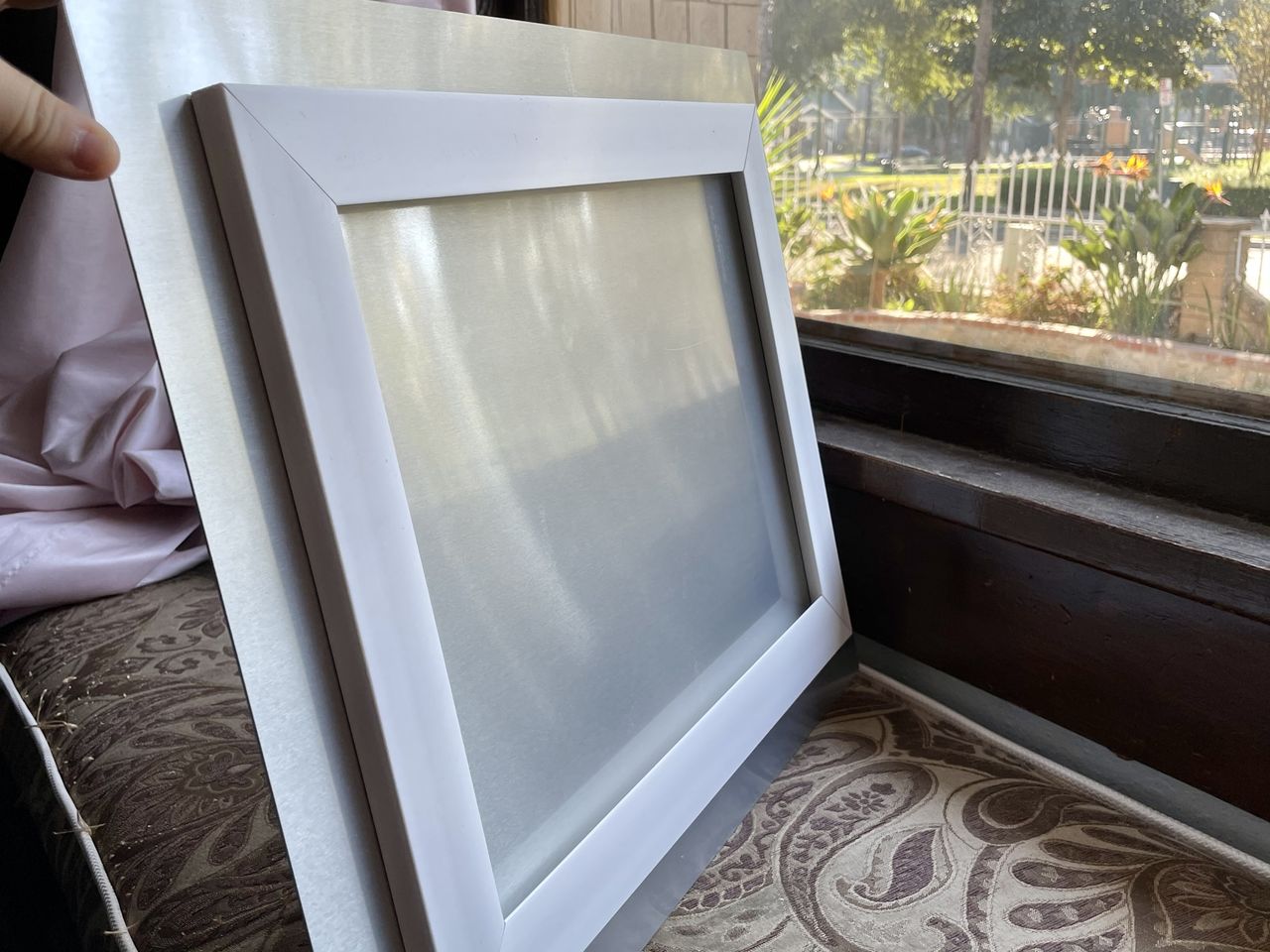 Mimeo Photos Wall Decor Back