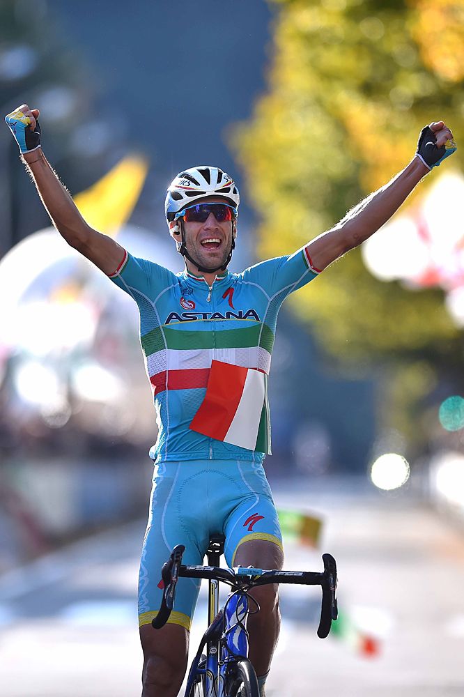 Vincenzo Nibali (Astana) wins Tour of Lombardy in his home country Italy