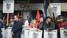 Teamsters protest Canadian National railway after lockout