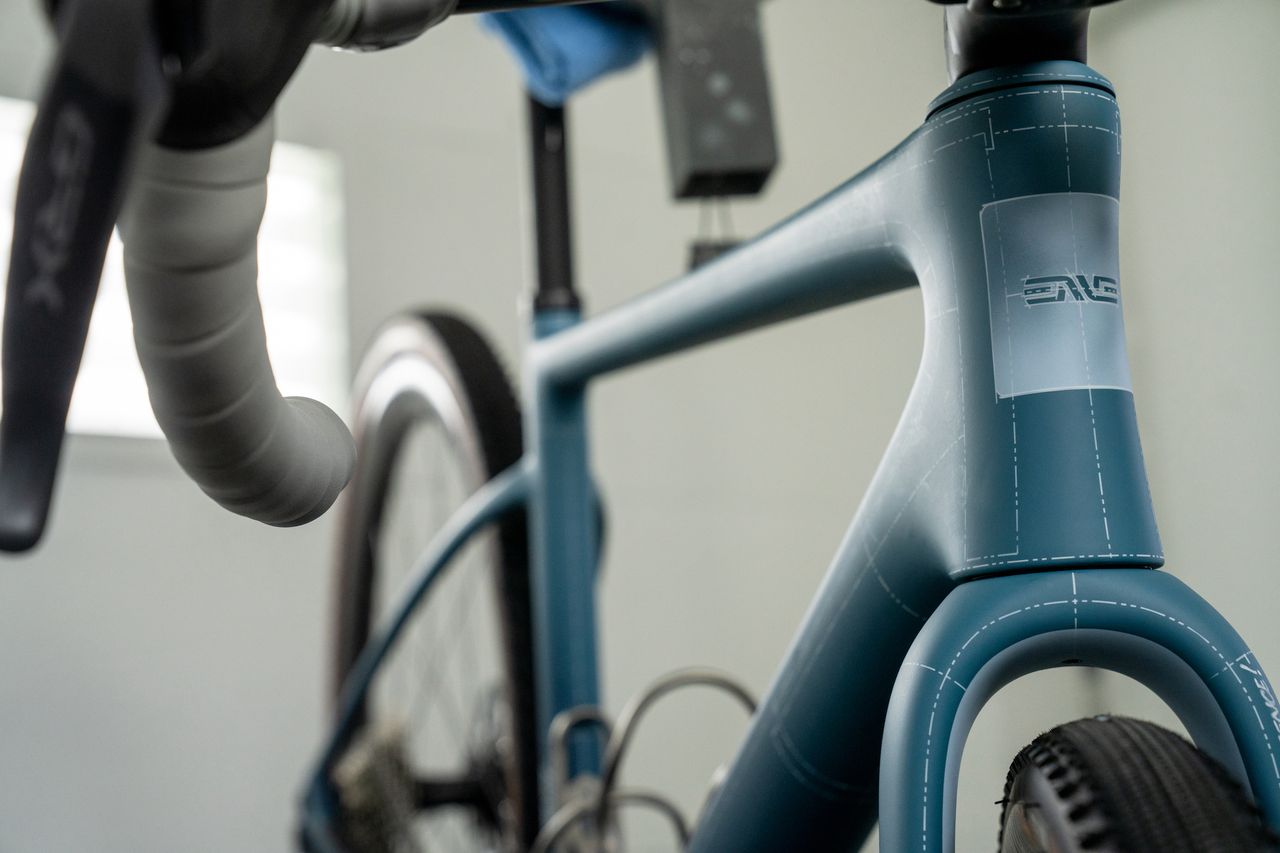 Alexey Vermeulen's custom Enve MOG
