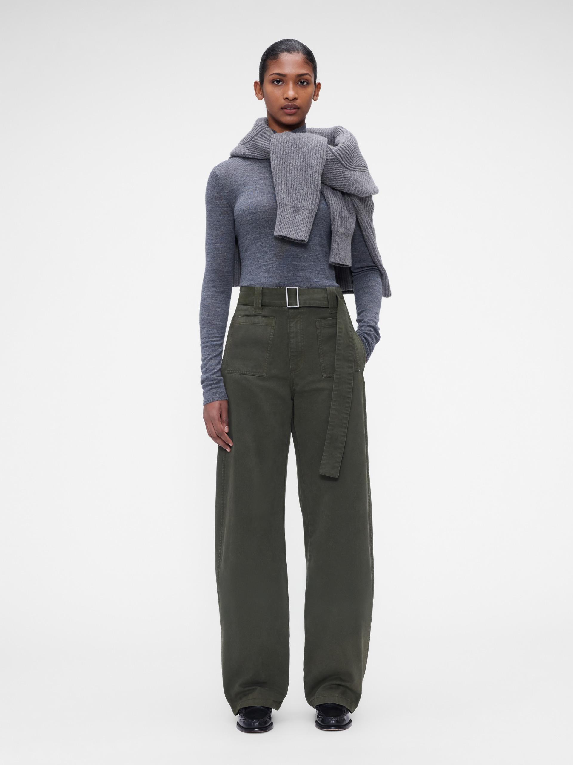 HIGH RISE CURVED SEAM UTILITY PANT