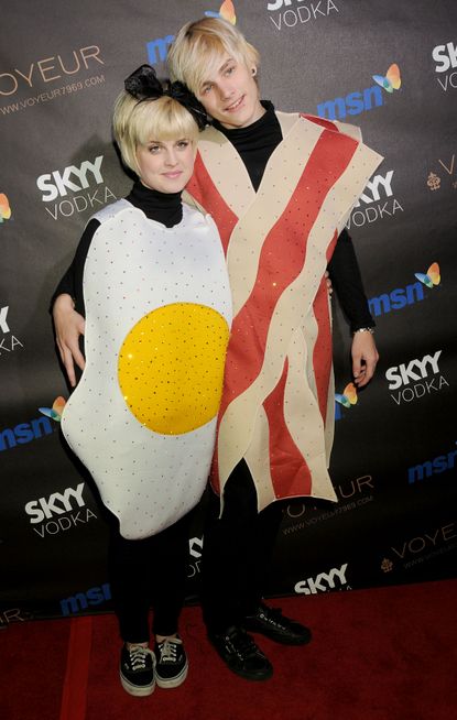 Kelly Osbourne and Luke Worrall as an Egg and Bacon