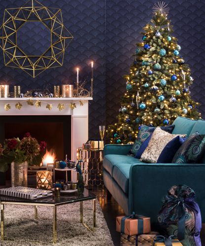 40 Christmas living room decor ideas to transform your home for the ...