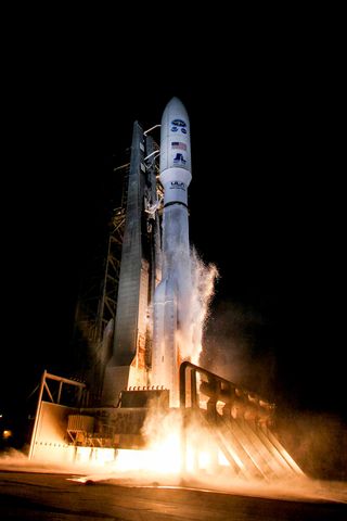 A United Launch Alliance Atlas V rocket launches the advanced new GOES-R weather satellite into orbit from Space Launch Complex 41 at Cape Canaveral Air Force Station, Florida on Nov. 19, 2016.