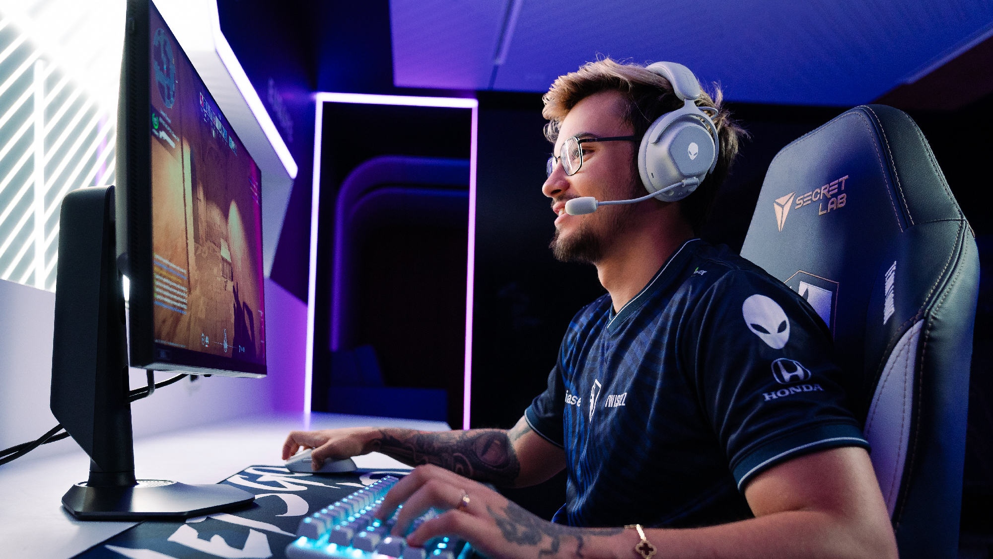 Alienware Pro Gaming Headset on a Team Liquid player