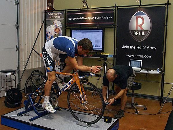 Christian Vande Velde warms up