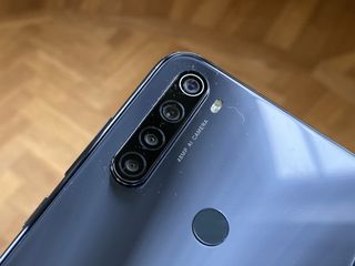 Kameran på Redmi Note 8T kallas för 48 MP AI Quad-kamera och är egentligen 4 olika objektiv.