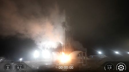 A SpaceX Falcon 9 rocket launches 24 Starlink internet satellites from California's Vandenberg Space Force Base on Aug. 19, 2026.