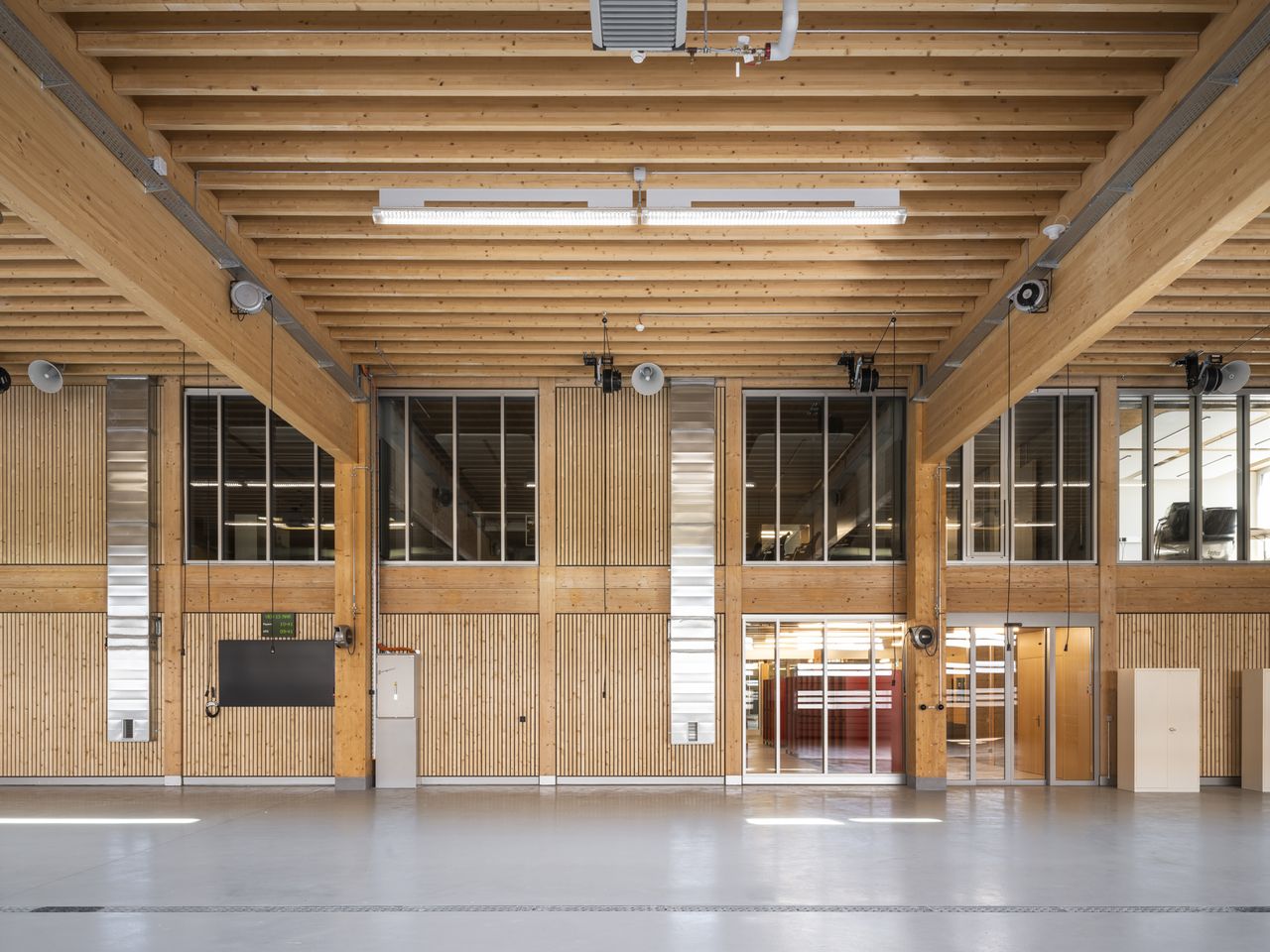 Halle 2 Safety, Payerne Air Base, by RDR architects