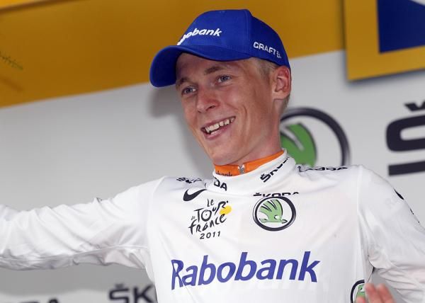 Robert Gesink maintained his best young rider's jersey.