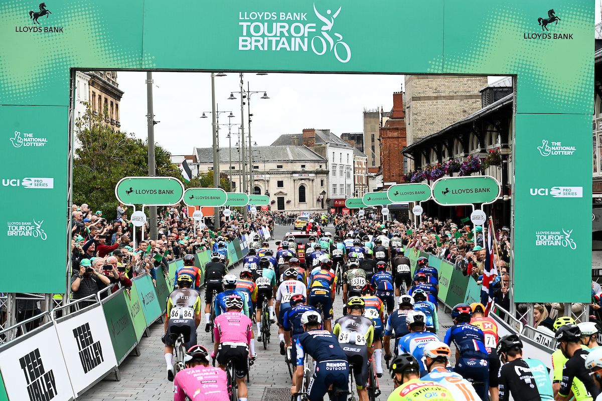 Picture by Simon Wilkinson/SWpix.com - 04/09/2024 - Lloyds Bank Tour of Britain 2024 - Stage 2:&Acirc;&nbsp;Darlington to Redcar, England - Riders leaving Darlington town centre