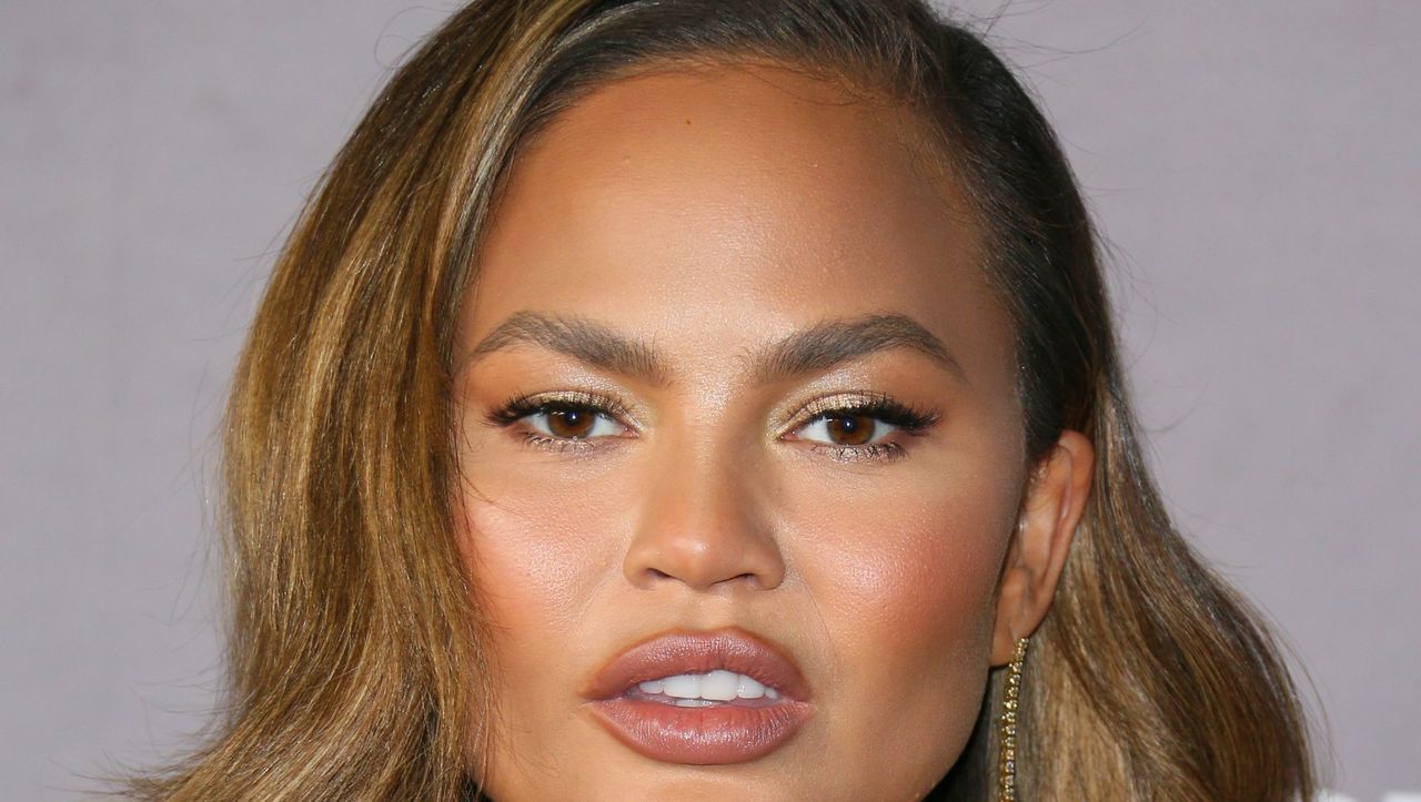 us model chrissy teigen arrives for the 2019 baby2baby fundraising gala at 3labs in culver city, california on november 9, 2019 baby2baby will honor chrissy teigen with the giving tree award, presented by john legend, for her commitment to children in need photo by jean baptiste lacroix afp photo by jean baptiste lacroixafp via getty images