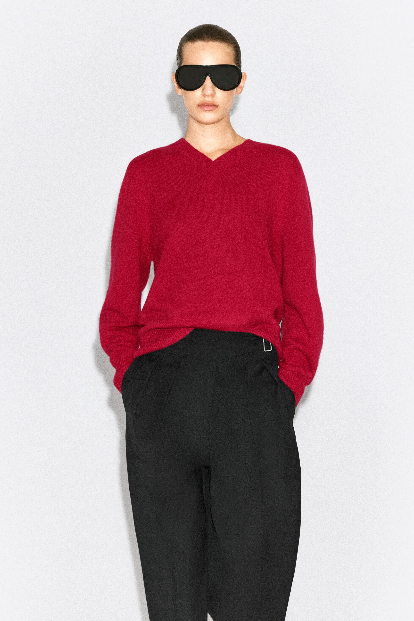 Sculpted Cashmere V-Neck Jumper