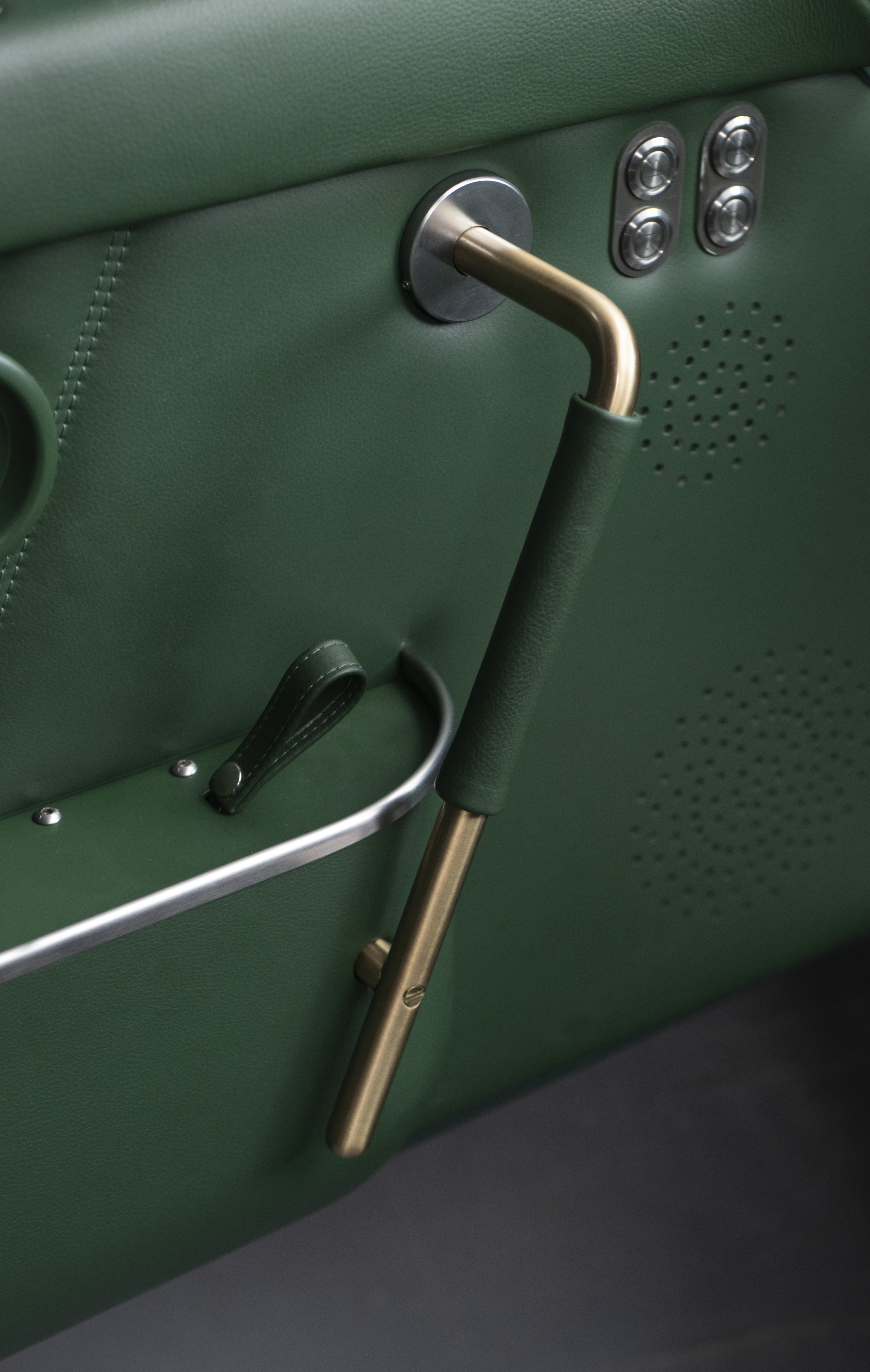 Green Porsche targa designed by david/nicolas