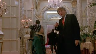 Donald Trump in an overcoat giving direction to Kevin in Home Alone 2: Lost In New York 