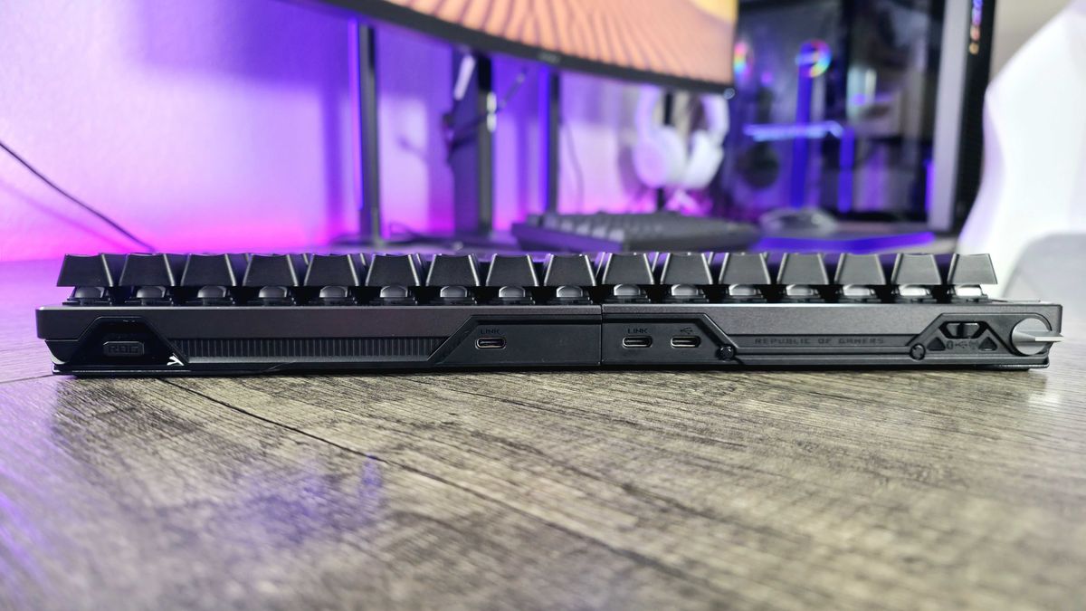 Image of the ASUS ROG Falcata wireless gaming keyboard.