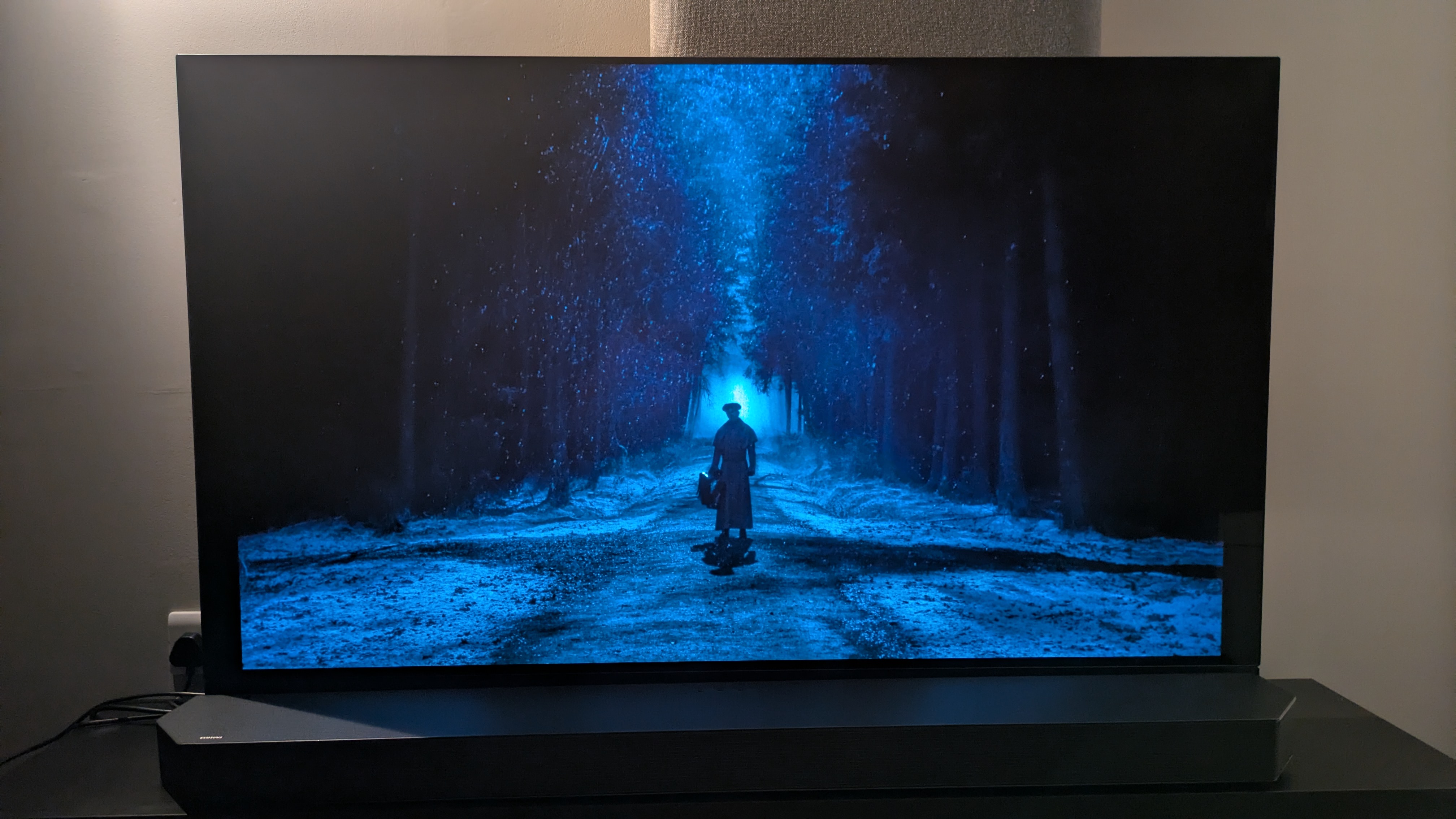 Nosferatu 4K Blu-ray with Nicolas Hoult shadowed on Panasonic MZ1500