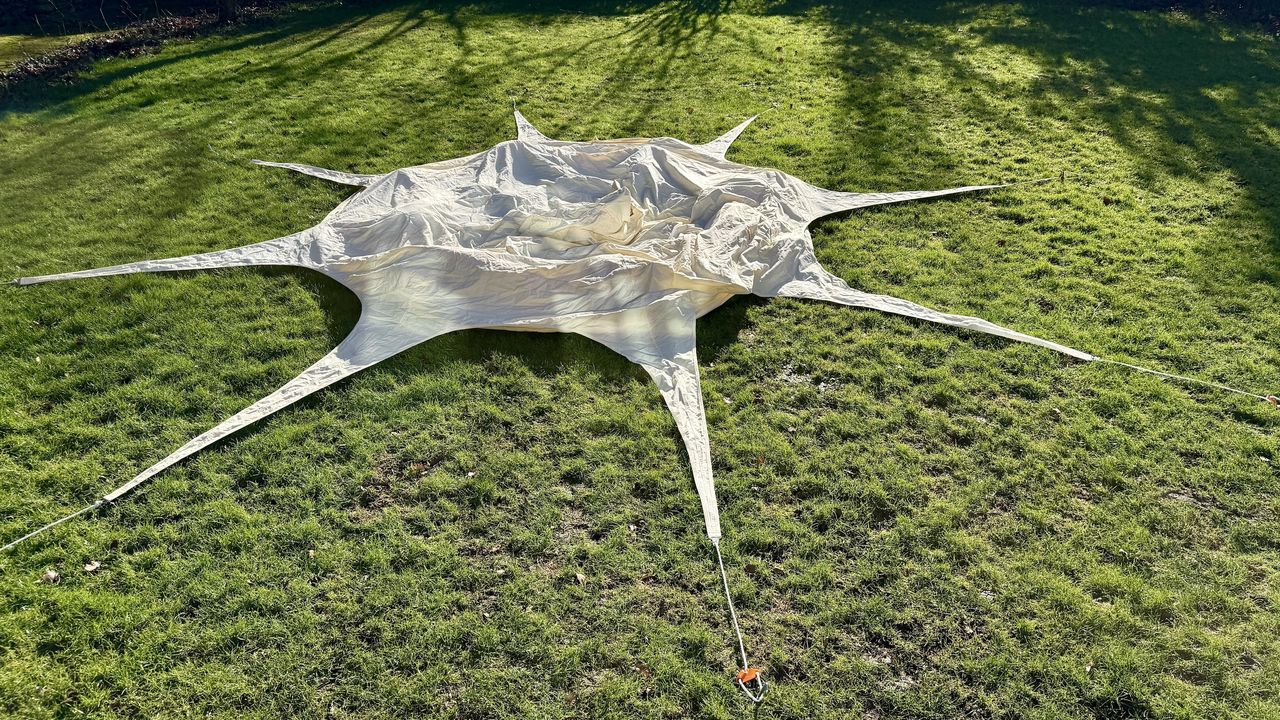 Lotus Belle Air Bud tent