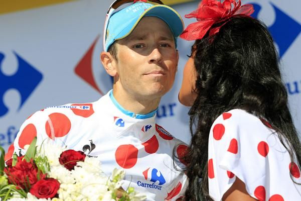 Kisses for mountains classification leader Fredrik Kessiakoff (Astana),