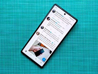 Twitter on the Pixel 6