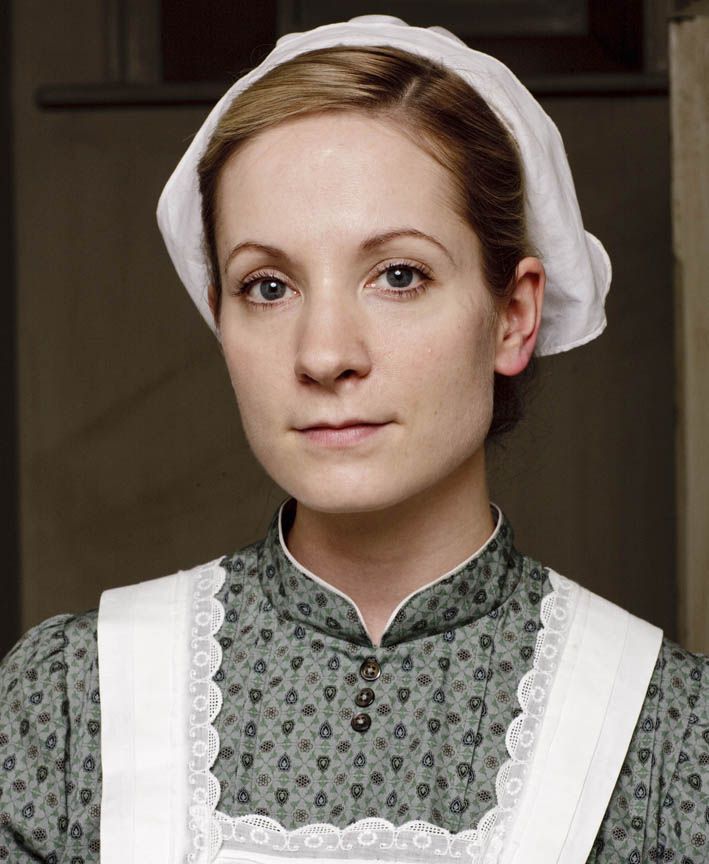 Joanne Froggatt: &#039;Anna makes a nice change&#039; VIDEO