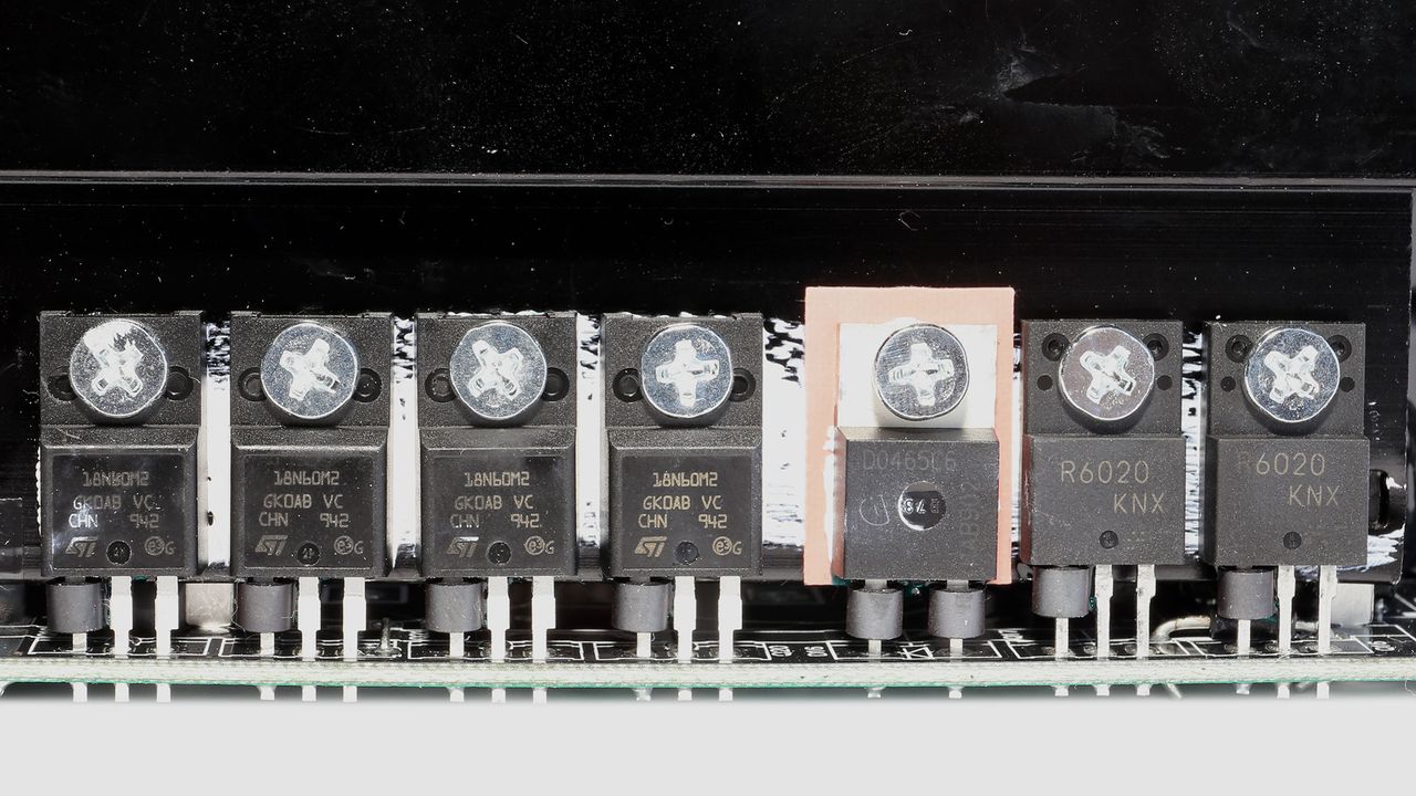 be quiet! Straight Power 11 550W Platinum APFC converter