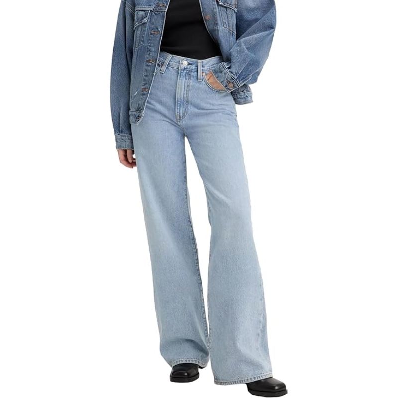 Levi&#039;s Women&#039;s Ribcage Wide Leg Jeans on model 
